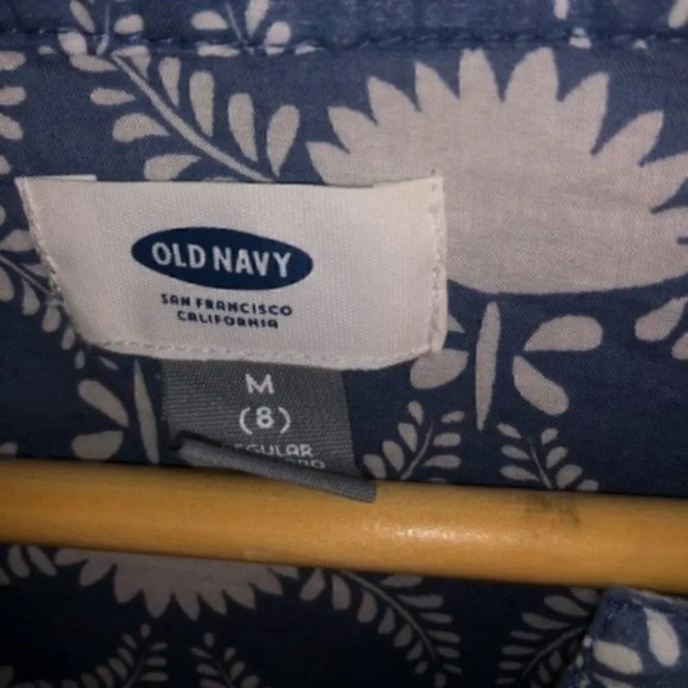 Old Navy embroidered blue flower top girls kids M